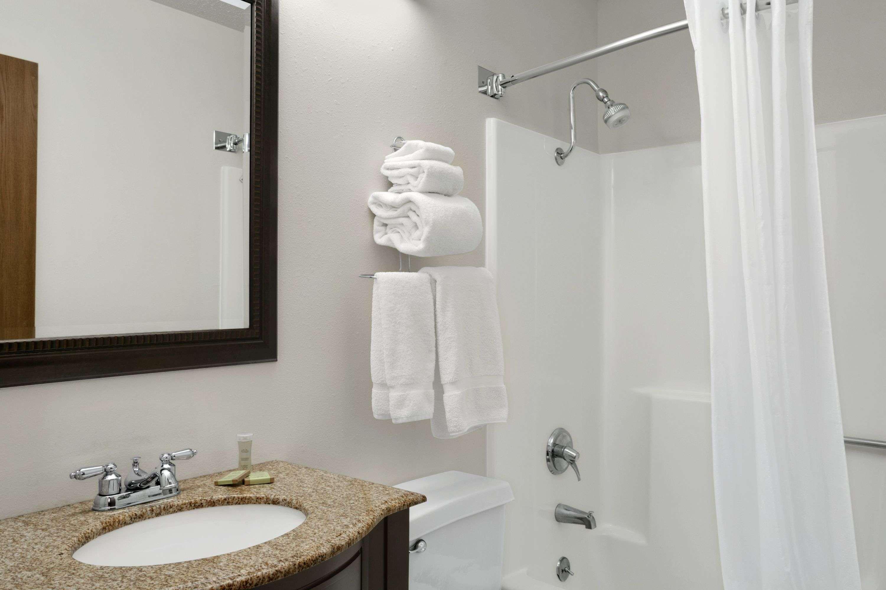 Hotel Super 8 By Wyndham Washington Extérieur photo