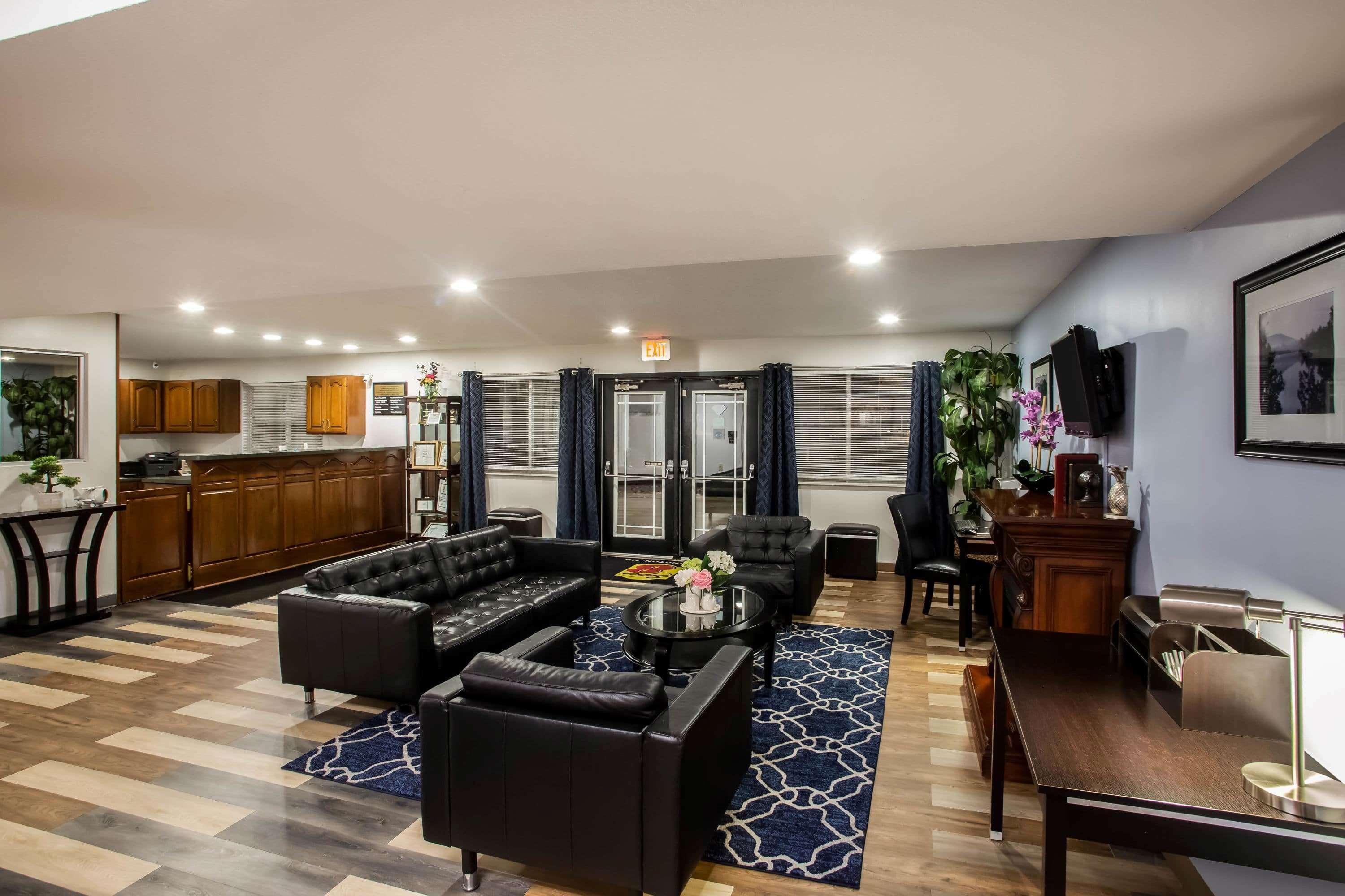 Hotel Super 8 By Wyndham Washington Extérieur photo
