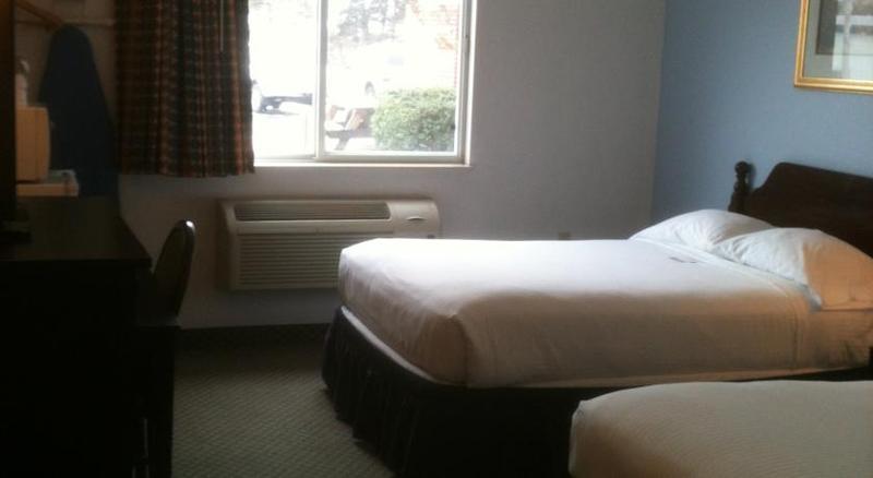 Hotel Super 8 By Wyndham Washington Extérieur photo